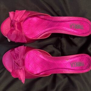 Kenneth Cole Pink Satin Mules